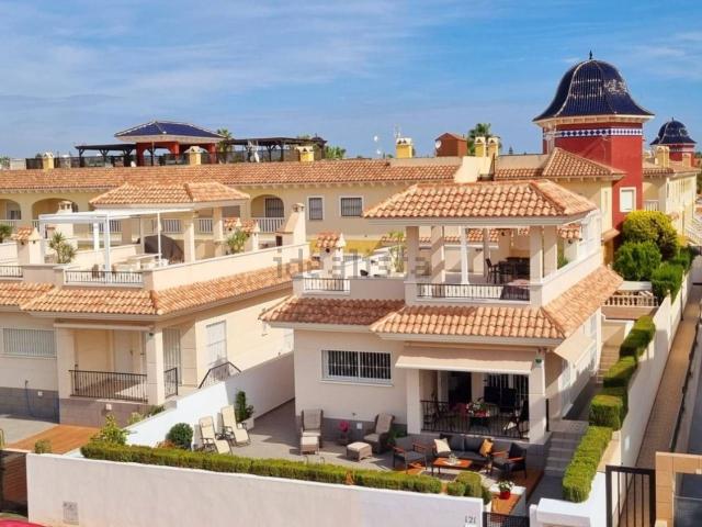Casa en venta en Benijófar, Urbanización Atalaya Park