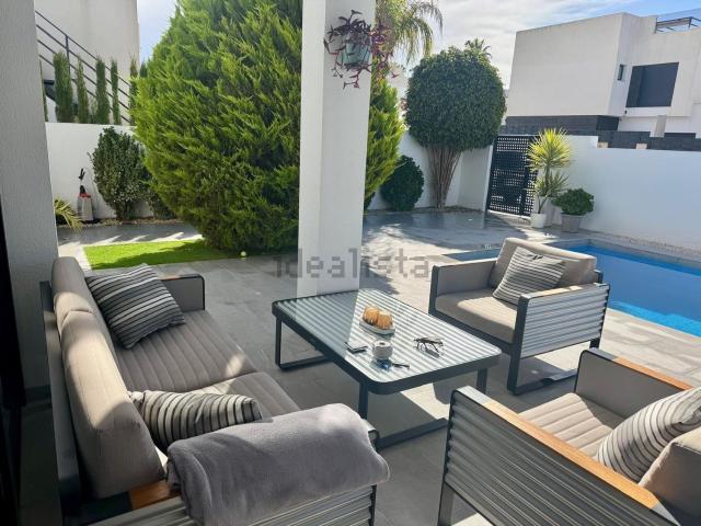 Casa en venta en Benijófar, Urbanización Atalaya Park