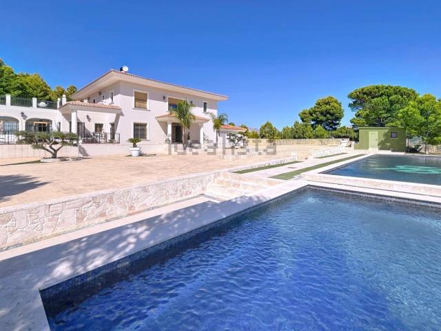 Casa en venta en Benimantell, Valencia