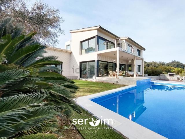 Casa en venta en Bescanó