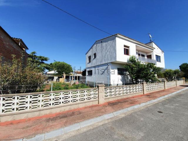 Casa en venta en Bescanó