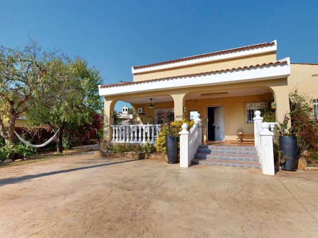 Casa en venta en el Camp de Túria, Valencia