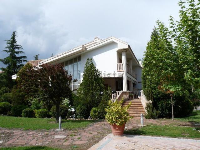 Casa en venta en l'Alt Vinalopó / El Alto Vinalopó, Valencia