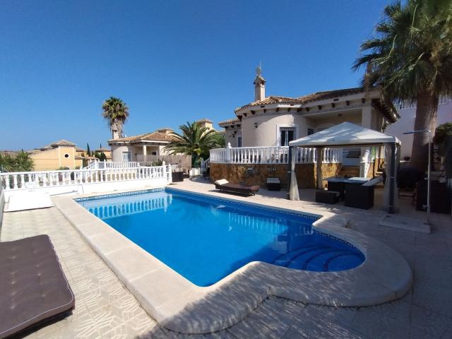 Casa en venta en Bigastro