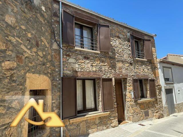 Casa en venta en Bohoyo, Ávila