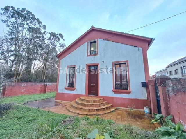 Casa en venta en Boiro