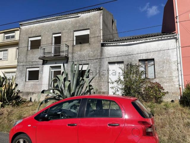 Casa en venta en O Castro, Boiro