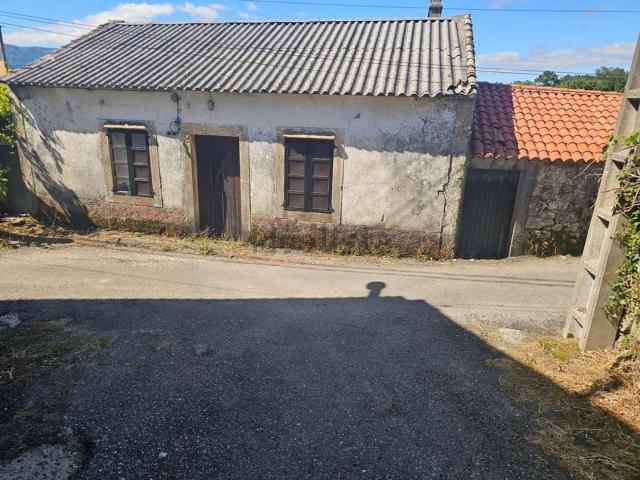 Casa en venta en O Castro, Boiro