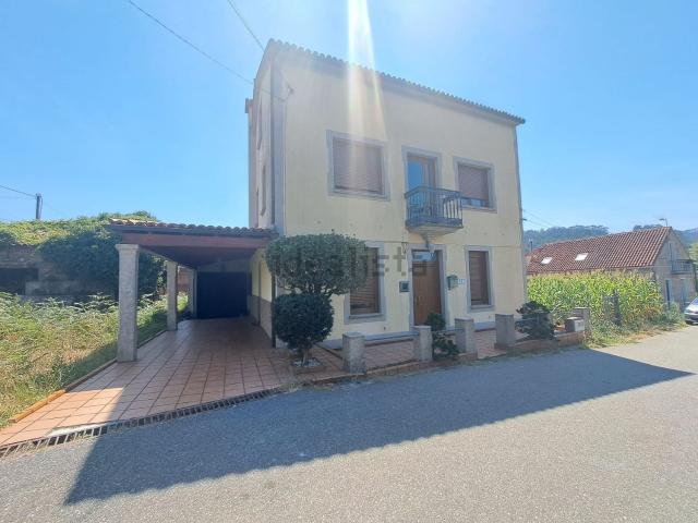 Casa en venta en Cespón, Boiro