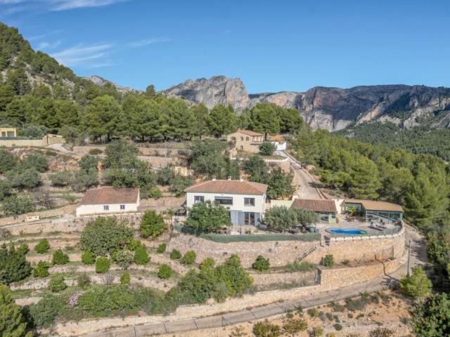 Casa en venta en Bolulla, Valencia