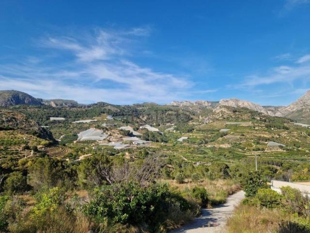 Casa en venta en Bolulla