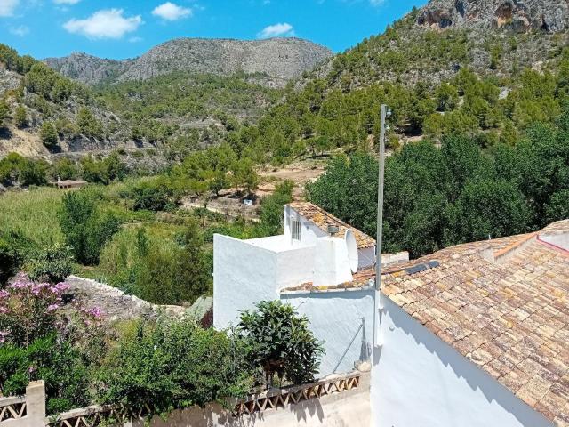Casa en venta en Bolulla