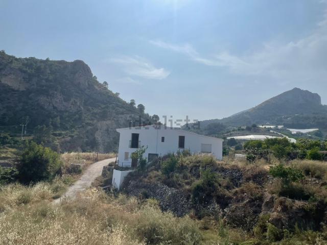 Casa en venta en la Marina Baixa, Valencia