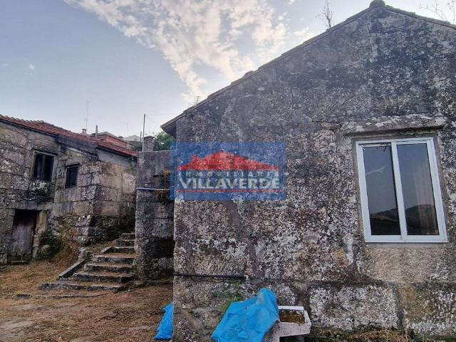 Casa en venta en Cela, Bueu