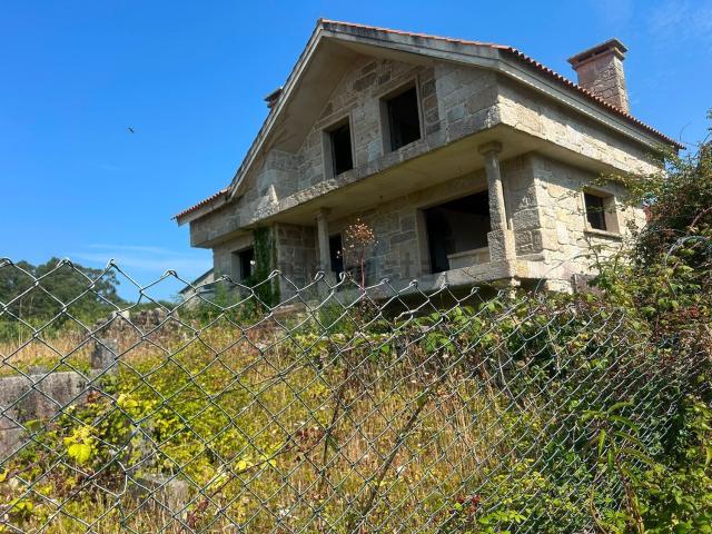 Casa en venta en Beluso, O Morrazo