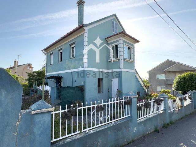 Casa en venta en Cela, O Morrazo