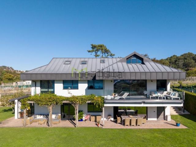 Casa en venta en Beluso, O Morrazo