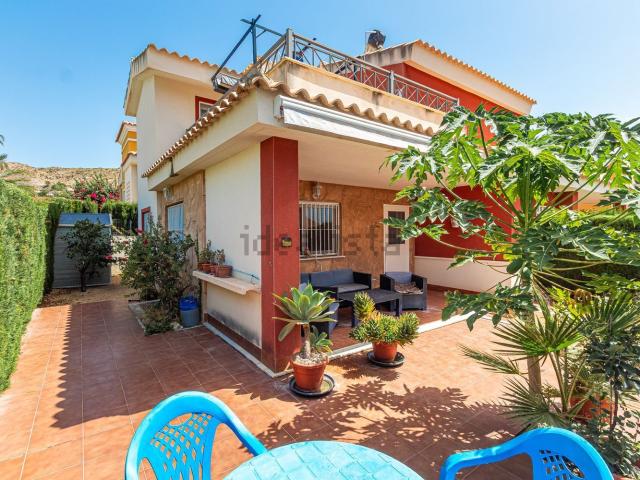Casa en venta en Urbanización Valle Dorado, l'Alacantí