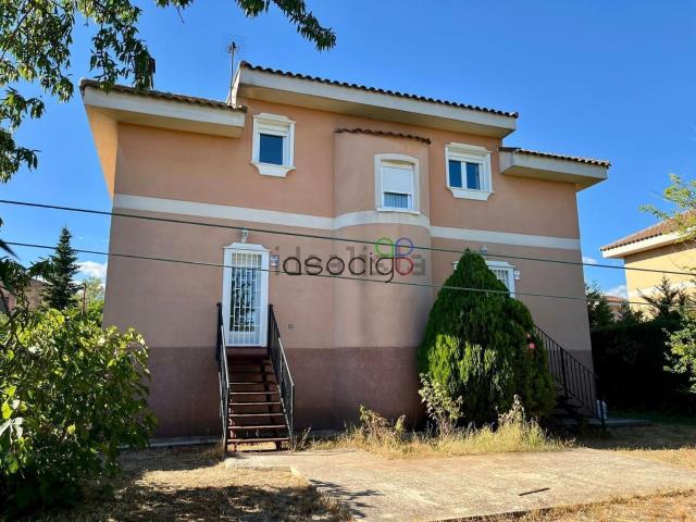 Casa en venta en Cabanillas Del Campo, Guadalajara