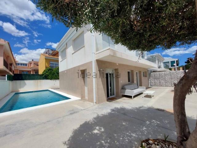 Casa en alquiler en Cap de l'Horta, Alacant / Alicante