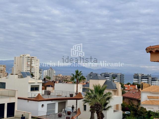 Casa en venta en Cabo de las Huertas, l'Alacantí