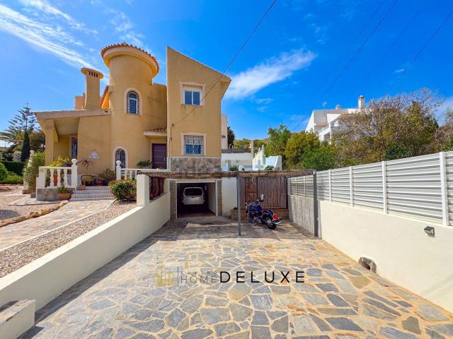 Casa en venta en Cartagena, Cala Reona