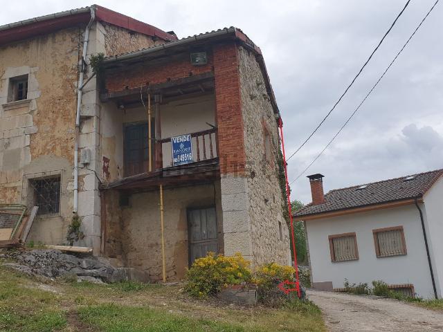 Casa en venta en Canales, Cabrales