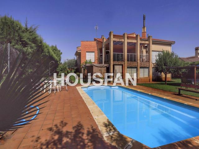 Casa en venta en Ceres Golf, Cáceres