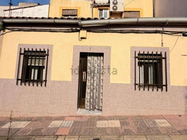 Casa en venta en Llopis Ivorra, Cáceres