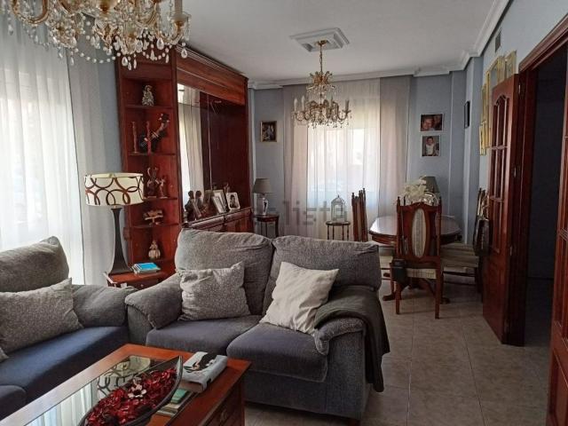 Casa en venta en Los Fratres, Cáceres