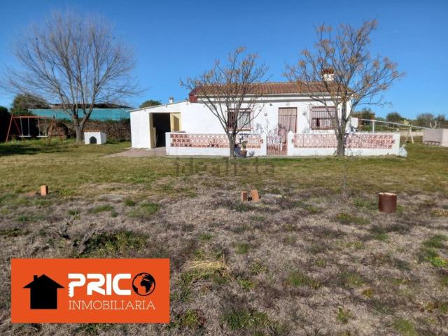 Casa en venta en Valdesalor, Cáceres