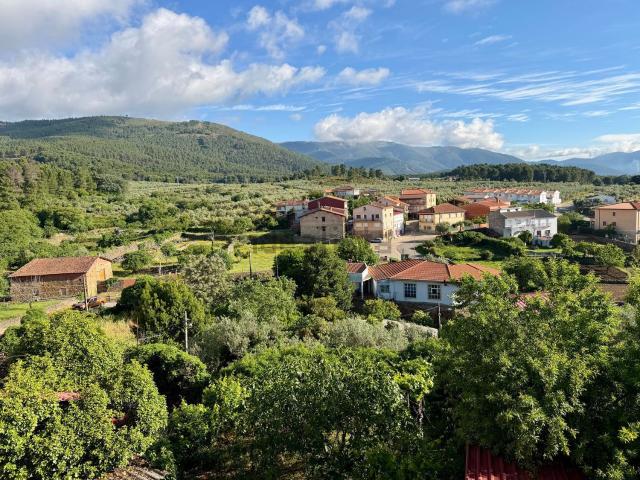 Casa en venta en Cadalso, Extremadura