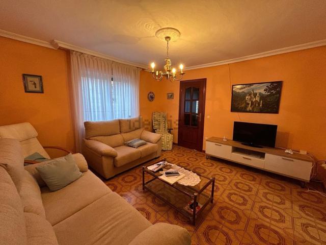 Casa en venta en Cadalso, Cáceres