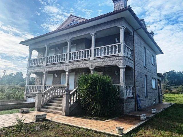 Casa en venta en Godos, Caldas De Reis