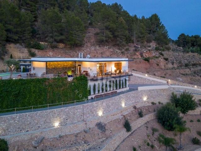 Casa en venta en Callosa D'en Sarrià, Valencia