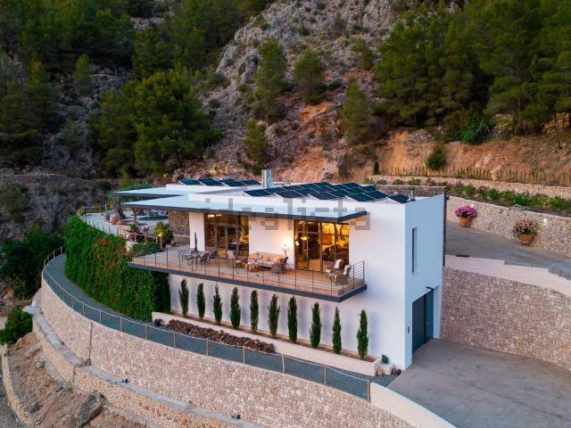 Casa en venta en la Marina Baixa, Valencia