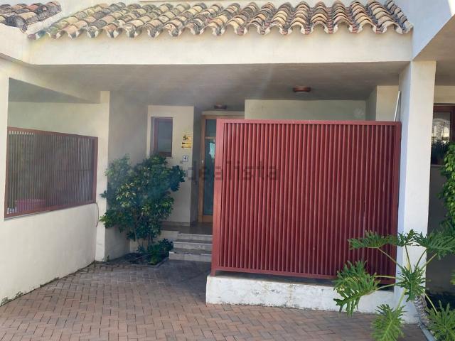 Casa en venta en Estepona, Sun Beach
