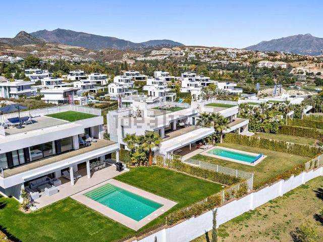 Casa en venta en Estepona, Resinera-Voladilla