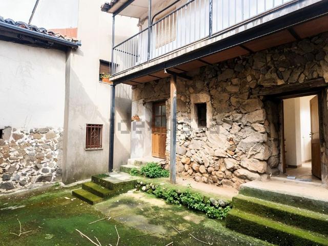 Casa en venta en Candeleda, Ávila