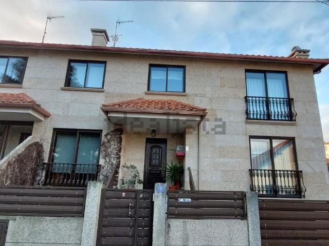 Casa en venta en Darbo, O Morrazo