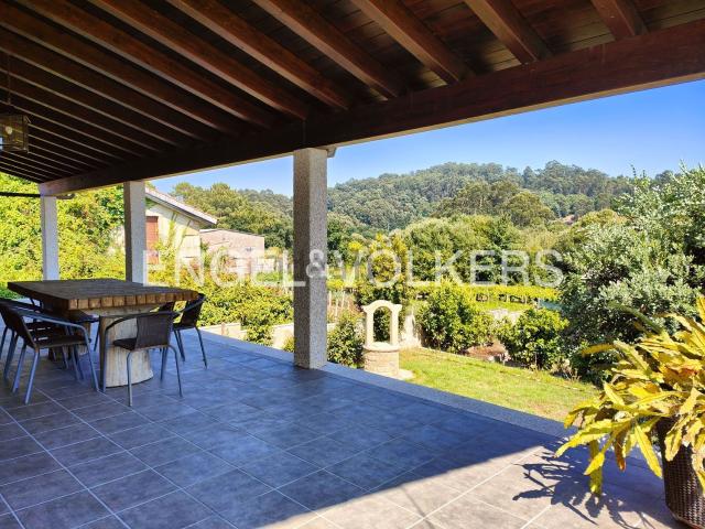 Casa en venta en Coiro, O Morrazo