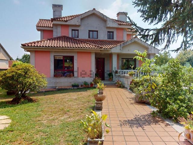 Casa en venta en Coiro, O Morrazo