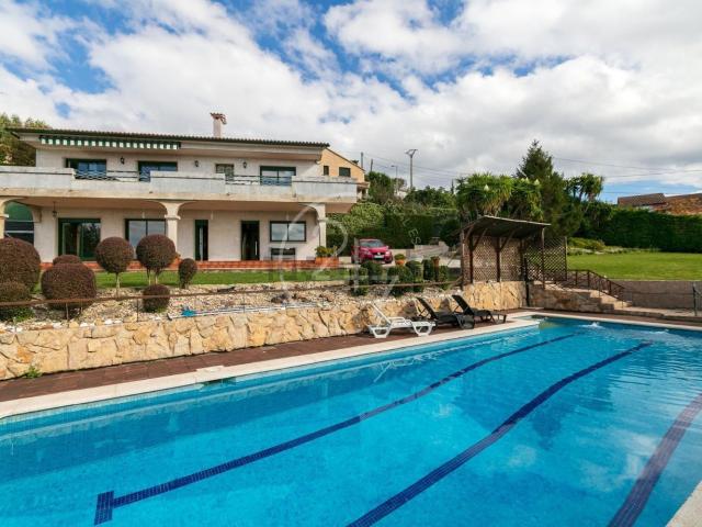 Casa en venta en Darbo, O Morrazo