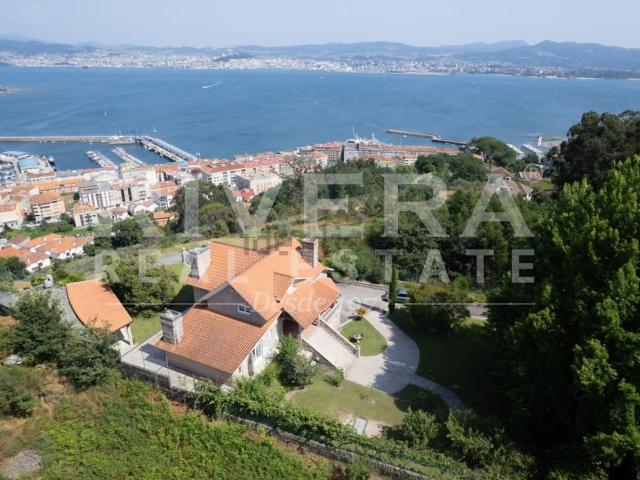 Casa en venta en Darbo, O Morrazo