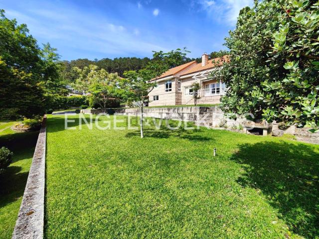 Casa en venta en Darbo, O Morrazo