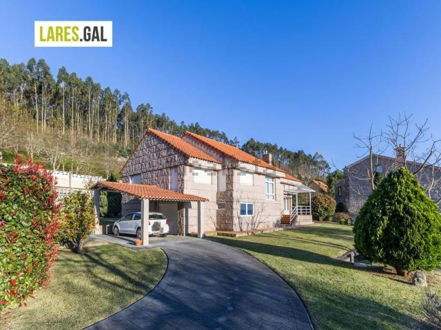 Casa en venta en Darbo, O Morrazo