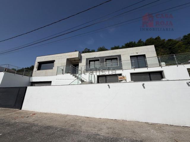 Casa en venta en Darbo, O Morrazo