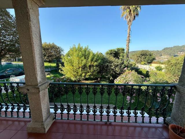 Casa en venta en Darbo, O Morrazo