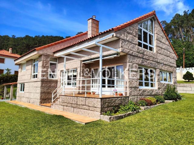 Casa en venta en Darbo, O Morrazo