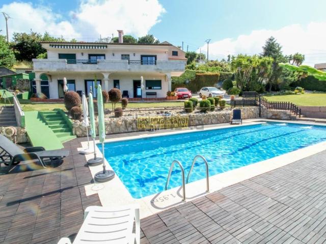 Casa en venta en Darbo, O Morrazo